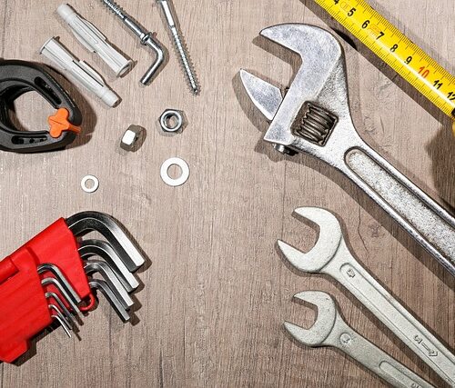 Werkzeug Hausmeisterservice in Peine